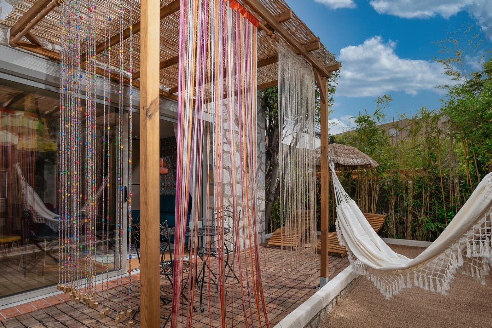 Studio Terrasse La Roulotte Du Tzigane Mandara Beach Antibes Juan-Les-Pins Exterior photo